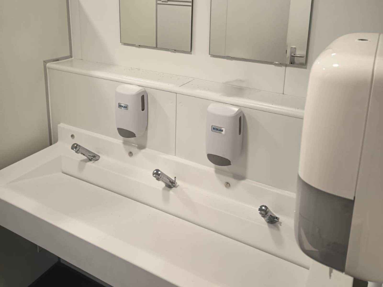 aménagement intérieur sanitaire homme